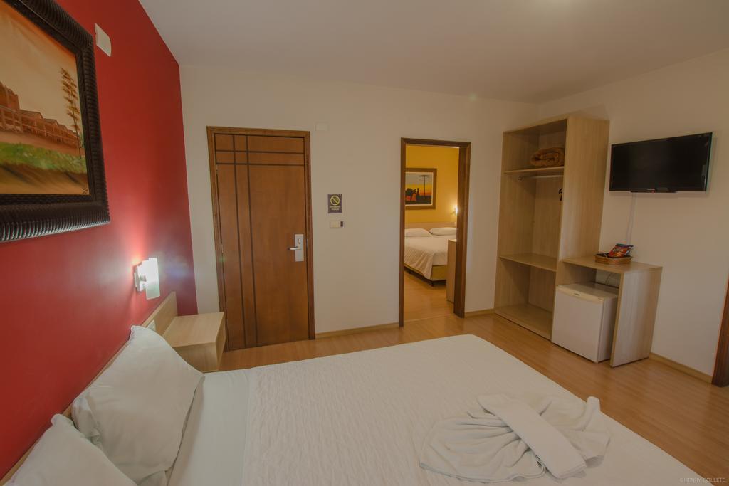 Hotel Dom Thomaz Jaguariaiva Bagian luar foto
