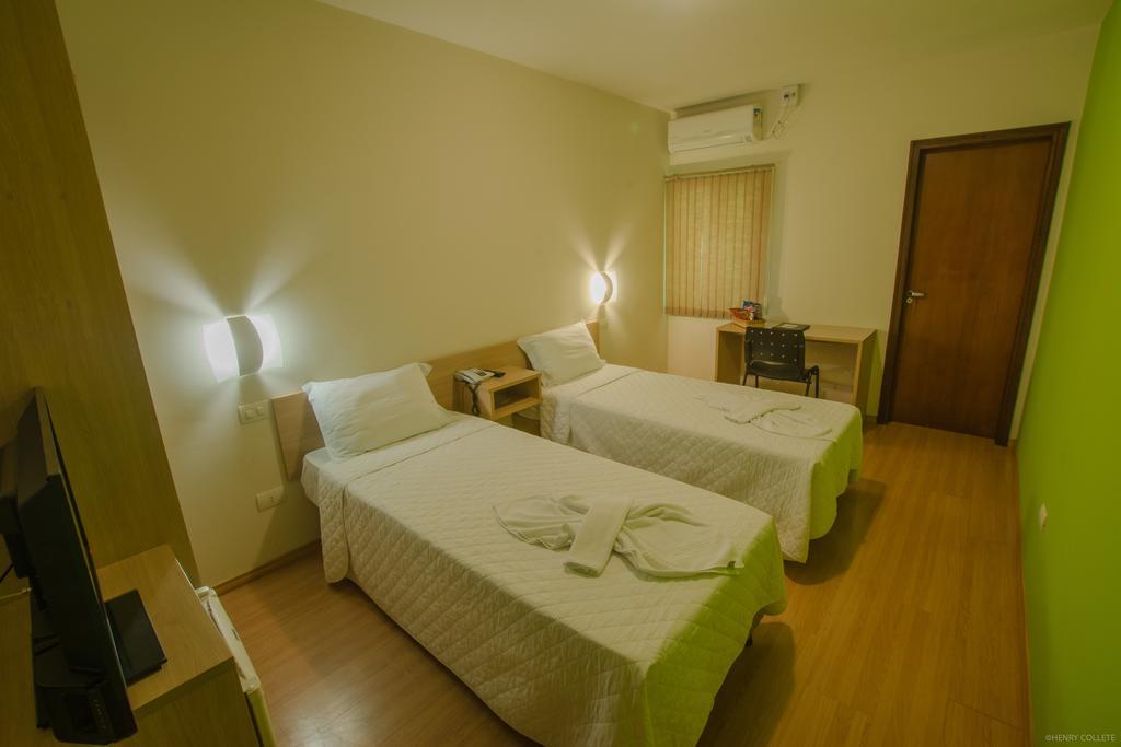 Hotel Dom Thomaz Jaguariaiva Bagian luar foto