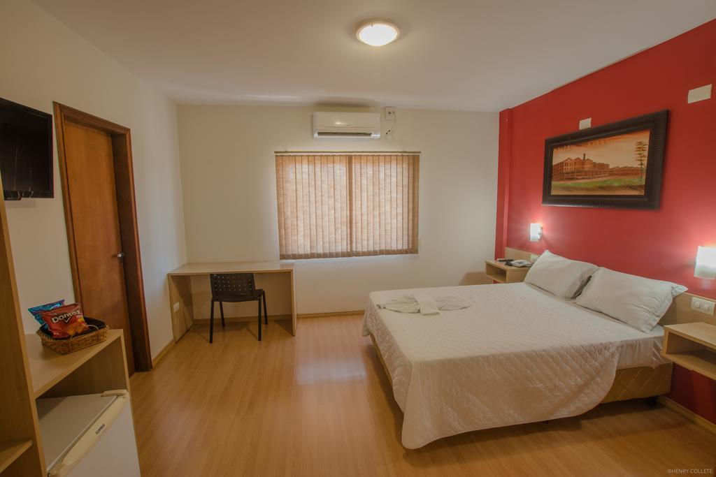 Hotel Dom Thomaz Jaguariaiva Bagian luar foto